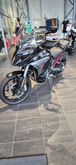 Ducati Multistrada V4S 5 of 5
