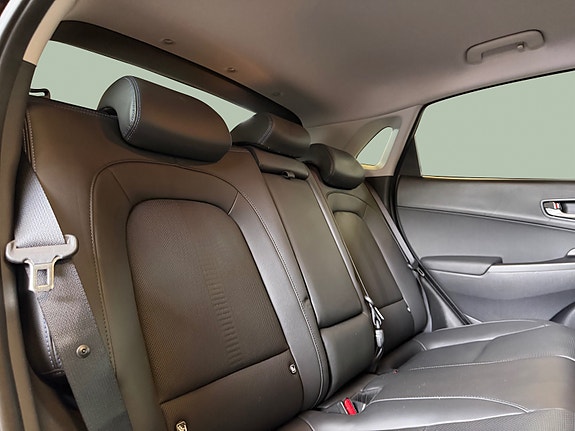 Hyundai Kona 13 of 30