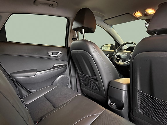Hyundai Kona 15 of 30