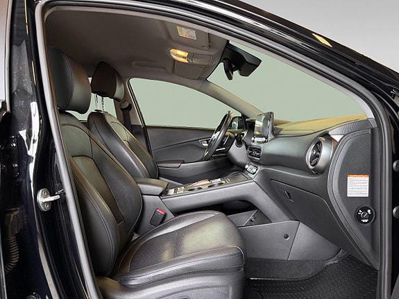 Hyundai Kona 10 of 30