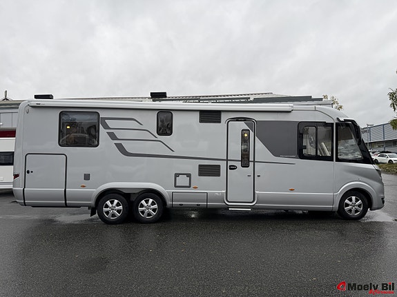 Hymer B 890 ML-MERCEDES-170HK-MARKISE-SOLCELLE-LITHIUM-ALDE-QUEENBED-SENKESENG-GODT UTSTYRT-VELHOLDT++ 2 of 30