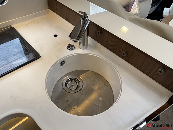 Hymer B 890 ML-MERCEDES-170HK-MARKISE-SOLCELLE-LITHIUM-ALDE-QUEENBED-SENKESENG-GODT UTSTYRT-VELHOLDT++ 26 of 30