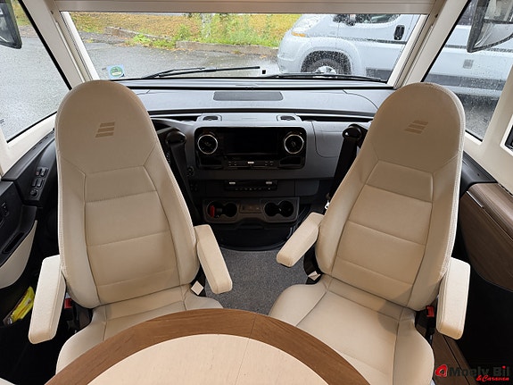Hymer B 890 ML-MERCEDES-170HK-MARKISE-SOLCELLE-LITHIUM-ALDE-QUEENBED-SENKESENG-GODT UTSTYRT-VELHOLDT++ 20 of 30