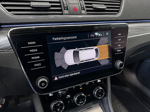 Skoda Superb 21 of 29