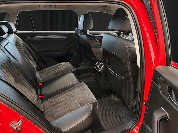 Skoda Superb 24 of 29
