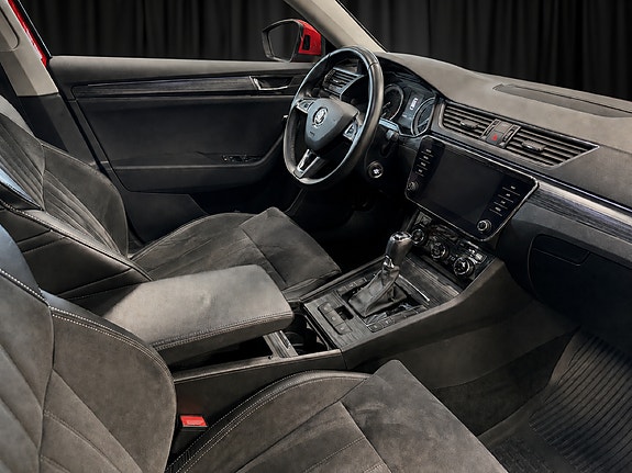 Skoda Superb 12 of 29