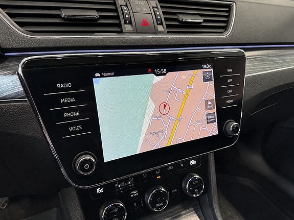 Skoda Superb 20 of 29