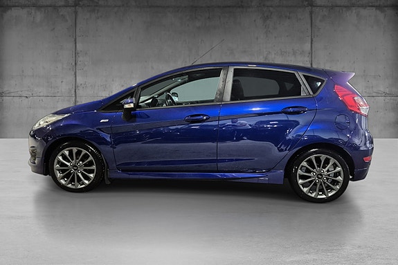 Ford Fiesta 2 of 18