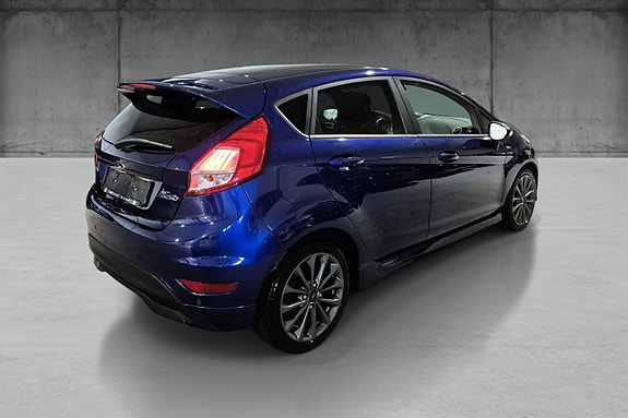 Ford Fiesta 4 of 18