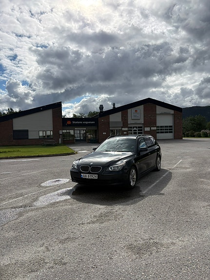 BMW 520d 3 of 6