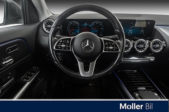 Mercedes-Benz EQA300 11 of 28