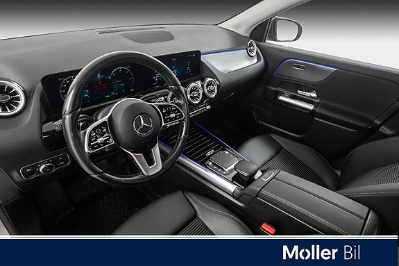 Mercedes-Benz EQA300 13 of 28