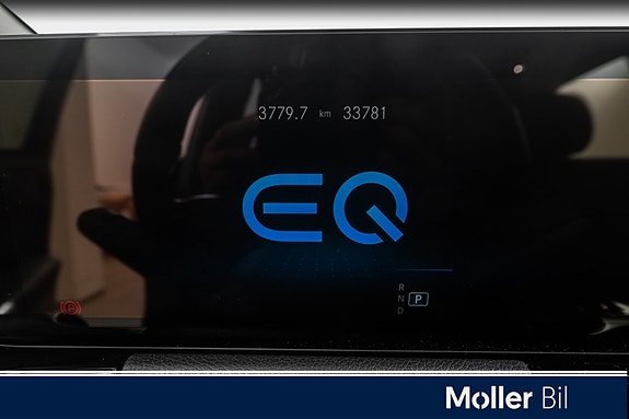 Mercedes-Benz EQA300 15 of 28