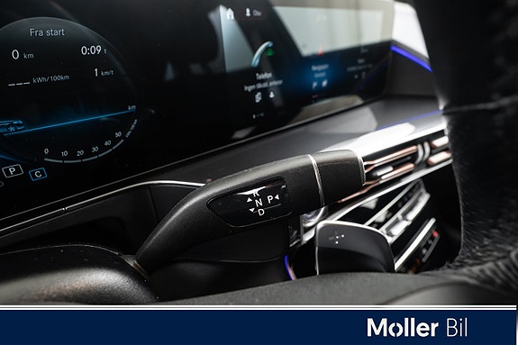 Mercedes-Benz EQC400 16 of 26