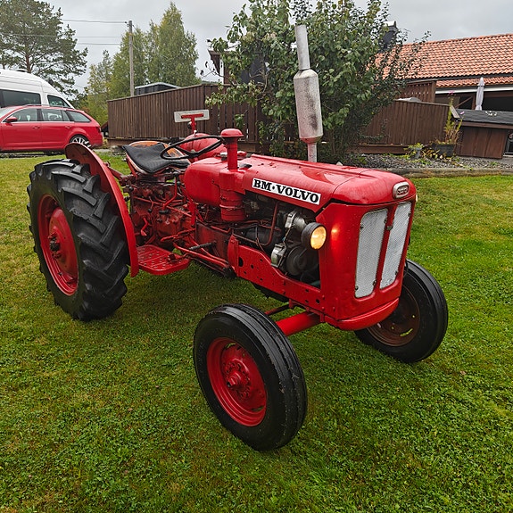 Volvo 320 3 of 16