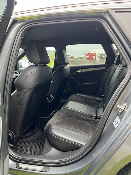 Audi A4 8 of 22