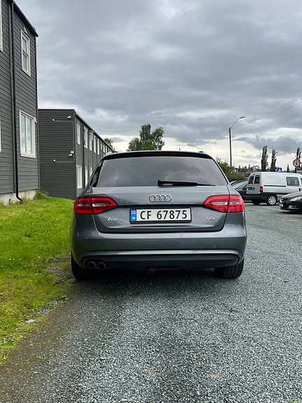 Audi A4 6 of 22