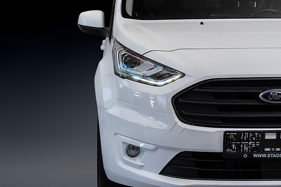 Ford Transit Connect 4 of 24
