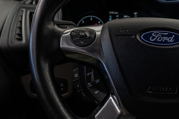 Ford Transit Connect 11 of 24