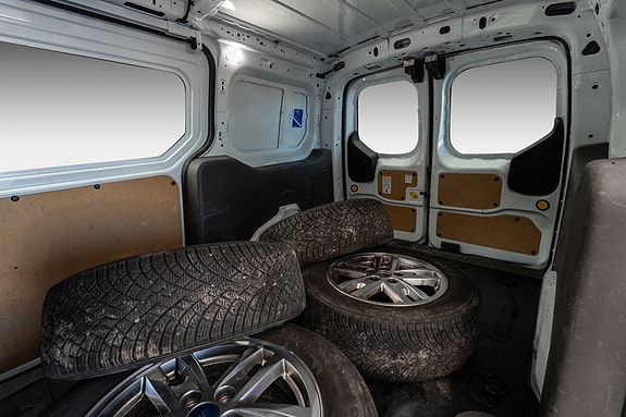Ford Transit Connect 21 of 24