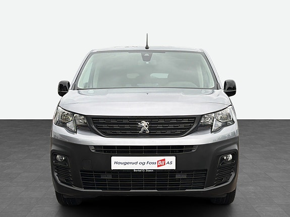 Peugeot Partner 2 of 17