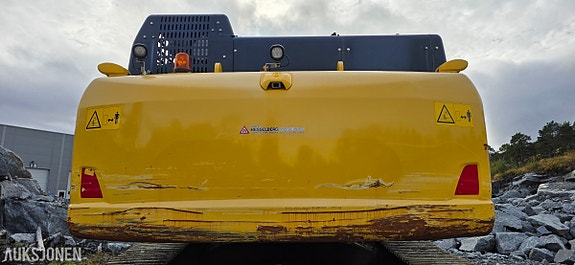 Komatsu PC490LC-11 15 of 30