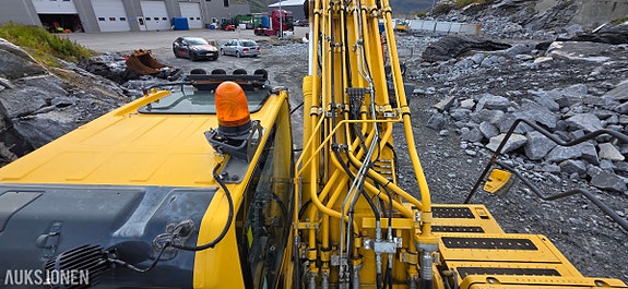 Komatsu PC490LC-11 30 of 30
