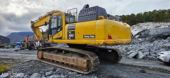 Komatsu PC490LC-11 4 of 30