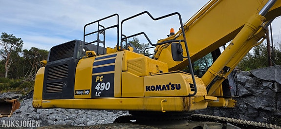 Komatsu PC490LC-11 17 of 30