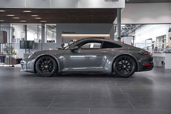 Porsche 911 4 of 30