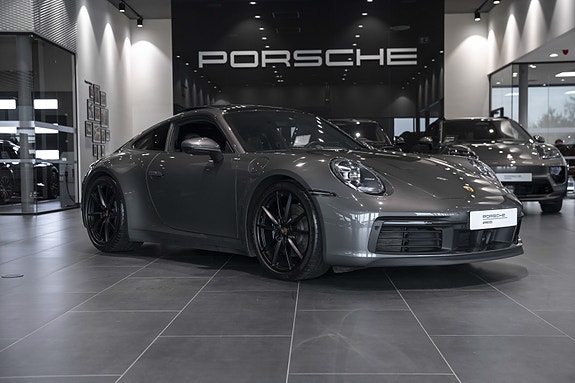Porsche 911 9 of 30