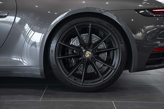 Porsche 911 6 of 30