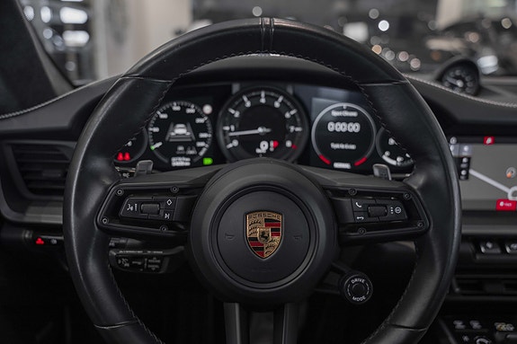 Porsche 911 24 of 30