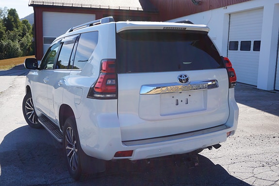Toyota Land Cruiser 6 of 16