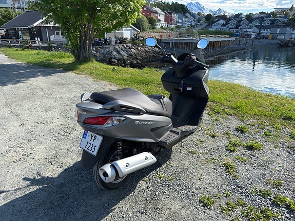 Suzuki UH125 Burgman 3 of 10