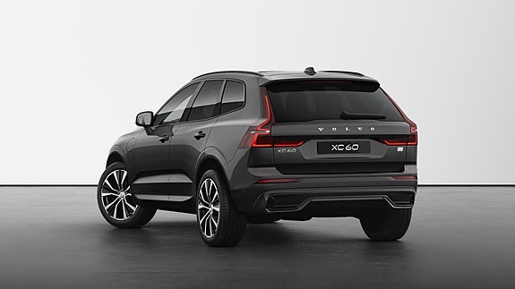 Volvo XC60 4 of 25