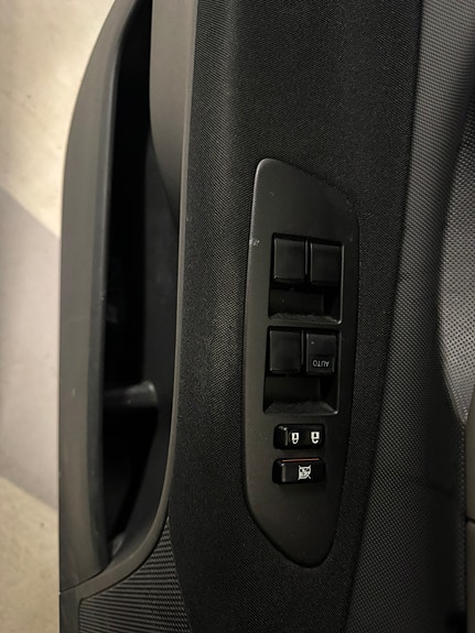 Toyota Auris 9 of 9