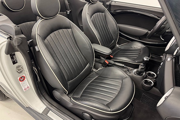 MINI Cooper 26 of 30