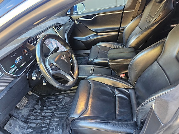 Tesla Model S 10 of 20