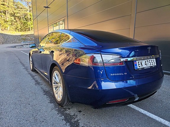 Tesla Model S 5 of 20