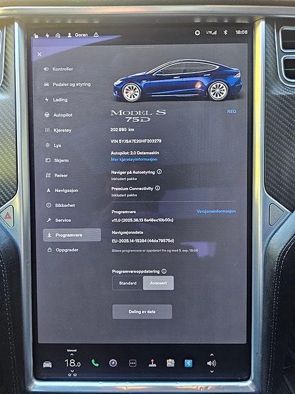 Tesla Model S 17 of 20