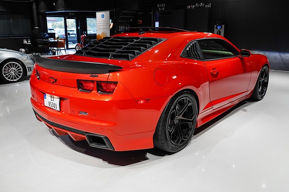 Chevrolet Camaro 11 of 30