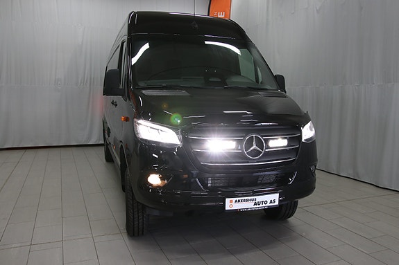 Mercedes-Benz Sprinter 16 of 27
