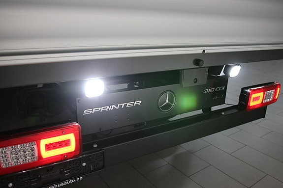 Mercedes-Benz Sprinter 9 of 27