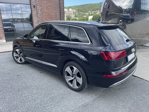 Audi Q7 7 of 30