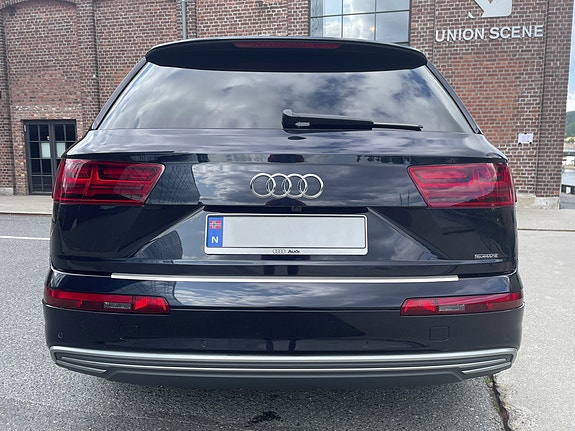 Audi Q7 8 of 30