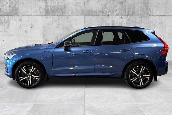 Volvo XC60 2 of 10