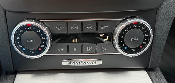 Mercedes-Benz C180 29 of 30