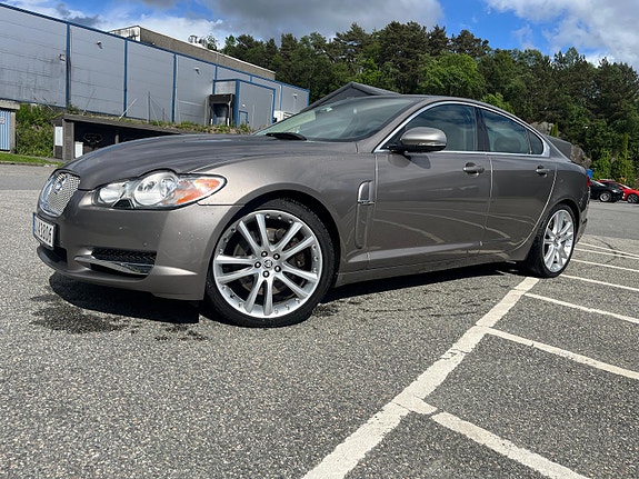 Jaguar XF 4 of 19