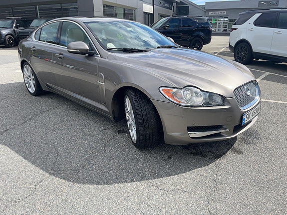 Jaguar XF 3 of 19